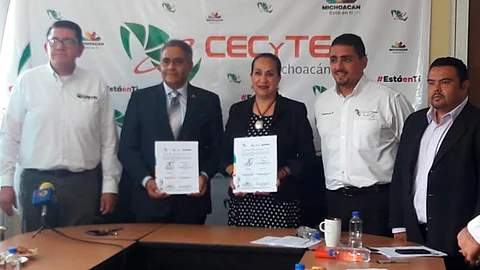 Alejandro Bustos Aguilar indicó que la institución a su cargo ha impulsado la certificación de personal del Cecytem