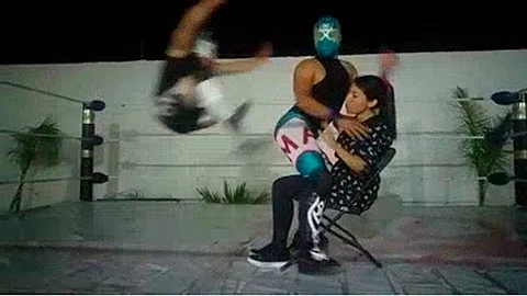El momento se ha vuelto viral en las redes sociales (Foto: captura)