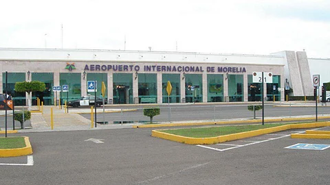 Al cierre del primer semestre del año se registró un incremento del 17.3 por ciento en el movimiento de pasaje nacional e internacional, con lo que se pasó de 301 mil 900 a 354 mil 200 pasajeros (Foto: Archivo)