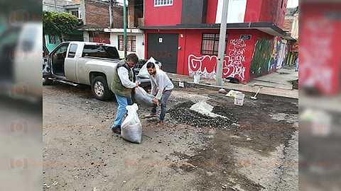 Cabe recordar que recientemente la avenida Pedregal fue parte de las labores de reencarpetamiento realizadas por el Ayuntamiento en Morelia, y fue presumida como una obra de “gran impacto” para los vecinos (Foto: Cortesía)