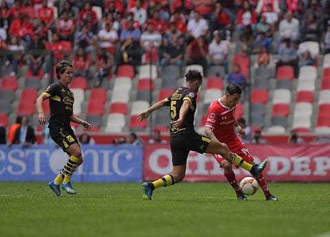 La Monarquía logró empujar el balón dentro de la portería rival en dos ocasiones, pero ambos goles fueron anulados por el árbitro por ser en fuera de lugar (Foto: ACG)