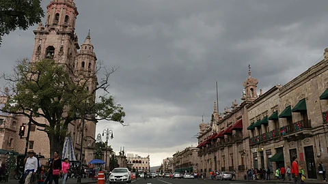 En las costas se presenta alto oleaje (Foto: ACG)