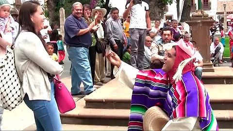 Así fue el emotivo momento (Foto: captura de video)