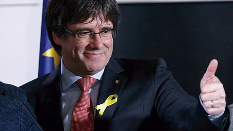 Deportarán a España a Puigdemont por malversación de fondos