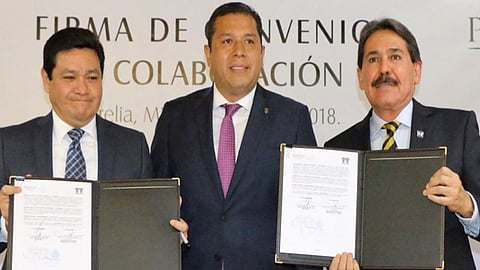 El compromiso fue signado por Julio Antonio Guajardo y Edgar Castro Mauri (Foto: Cortesía)