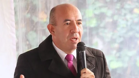 Irregular, paro de la D-III-6: Alberto Frutis