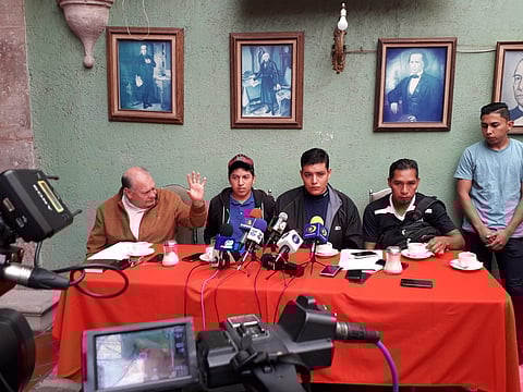 Denuncian expulsados de la UMSNH irregularidades en el proceso