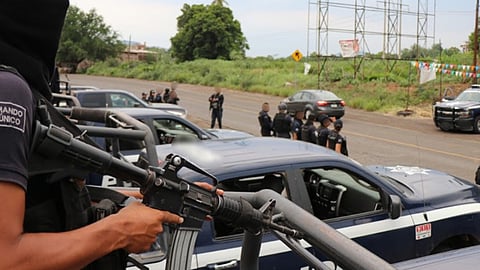 Dentro de la acción fueron asegurados tres rifles AR-15 (Foto: Cortesía)
