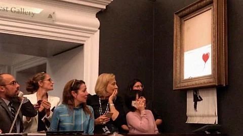 El reconocido artista plástico difundió las imágenes de su obra destrozada (Foto: @bansky)