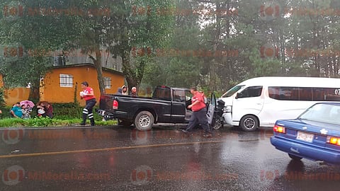 Esto sucedió en la carretera Zitácuaro-Toluca, frente al “Restaurante Shalom” (Foto: RED 113)