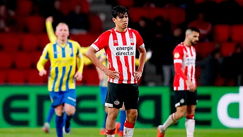 Con todo y gol de “El Guti”, PSV queda eliminado en la Copa de Holanda