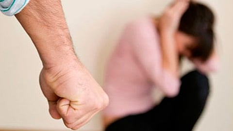 Han sido desplazadas de sus comunidades junto con sus hijos, más de 11 mil mujeres víctimas de la violencia de género (Foto: Archivo)