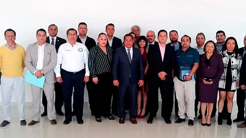 A esta reunión asistieron también: Iván González Godínez, director de Investigación y Análisis en Zamora; Andrés Vieira Castro, director de Carpetas de investigación de Zamora; Pablo Becerra Reyes, director del Centro Penitenciario de Zamora; Oscar Rodrigo Elizondo Sánchez, director del Centro Penitenciario de La Piedad y Juan Manuel Suárez Martínez, subdirector de Defensa de IDPEM (Foto: Cortesía)