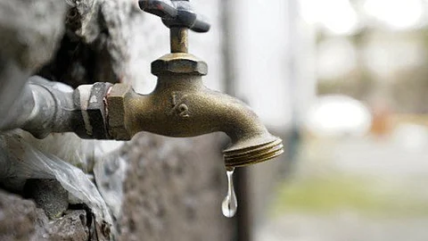 Algunas partes del Edomex siguen sin suministro de agua (Foto: Twitter/@CIUDAD_SATELITE)