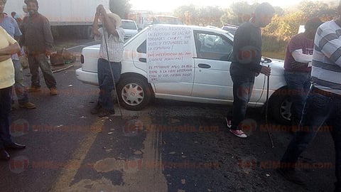 Elementos de la Policía Michoacán se encargan de resguardar la zona (Foto: RED 113)