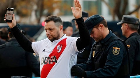 Más de 4 mil policías custodian el Bernabéu para la final de la Libertadores