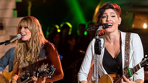 Pese a que el tráiler trasladaba todo el equipo de las cantantes, las hermanas decidieron que el show se llevara a cabo como estaba programado (Foto: Ha*Ash)