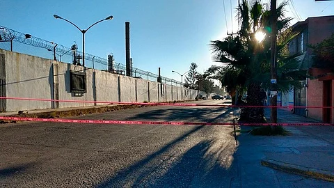Se pide a la población evitar la zona, por precaución (Foto: @LIRR30)
