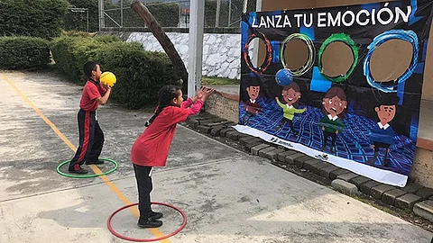 La SSP mantiene presencia en los diferentes municipios de la entidad michoacana, implementado acciones que promuevan el respeto, la tolerancia, la igualdad, entre otros valores (Foto Cortesía)