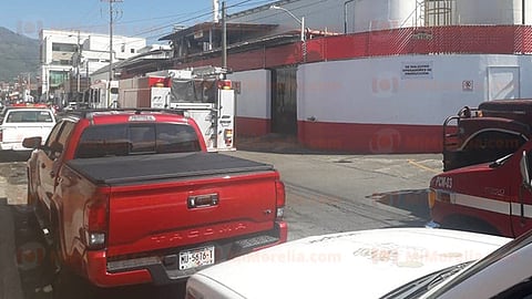 Los rescatistas hicieron una revisión en el sitio y descubrieron que todo fue en una máquina usada para la fabricación de goma de mascar (Foto: RED113)