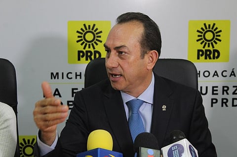 El dirigente estatal del PRD sostuvo que los maestros tienen que garantizar a las niñas y niños michoacanos, el derecho a una educación de calidad (Foto: Cortesía)
