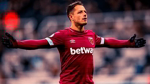 El gol del "El Chicharito" fue avalado por el árbitro (Foto: @CH14_)