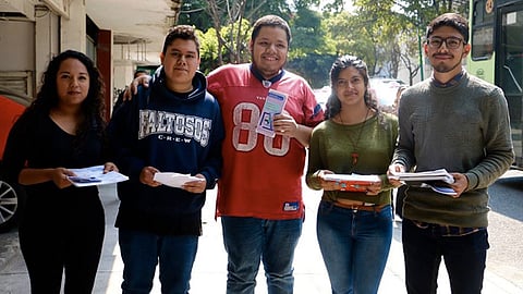 Les otorgará a los beneficiarios una beca mensual de $3, 600 pesos y seguro médico durante un año (Foto Archivo Jóvenes Construyendo el Futuro)