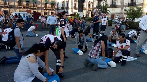 Las técnicas de reanimación cardiopulmonar pueden salvar la vida de muchas personas (Foto: Cristian Ruiz)