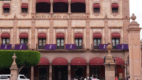 Los empleados del hotel, decidieron salir a las calles para visibilizar la problemática a fin de que culmine el hostigamiento laboral, los malos tratos y la injusticia económica (Foto: googlemaps)