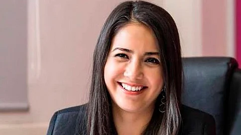 Areli pone el caso de los ayuntamientos michoacanos, de los cuales hoy el 73% incumplen sus obligaciones de transparencia (Foto: FB/Areli Yamilet Navarrete Naranjo)