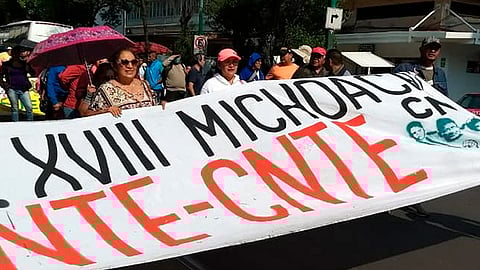 Avilés Martínez dijo que este tema debe ser bien planteado para evitar que “pueda echarse abajo” el trabajo del equipo legal ante los tribunales (Foto Facebook: CNTE Michoacán)