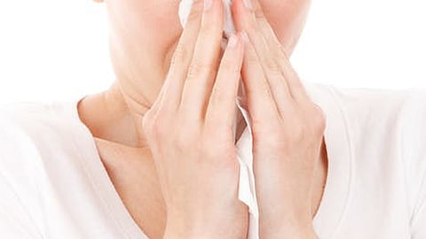 En esta temporada es común confundir los síntomas de las alergias con cambios de temperatura (Foto: Pexels)