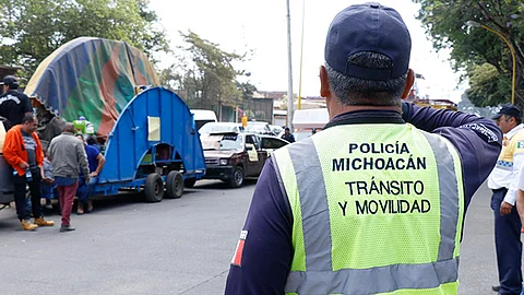 Agentes operativos y de Tránsito y Movilidad de la Policía Michoacán, ya desempeñan labores en Uruapan (Foto: Cortesía)