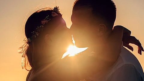 El maravilloso acto es universal ya que se da de diferentes maneras (Foto: pixabay)