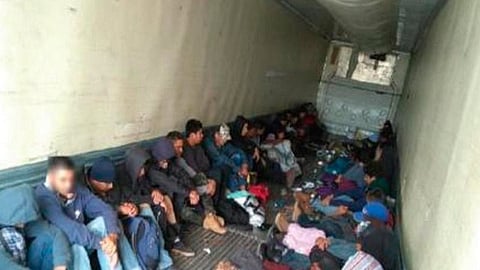 Viajaban en autobús por la carretera federal de Tapachula-Tapanatepec (Foto: Ilustrativa/ @DIRHMx)