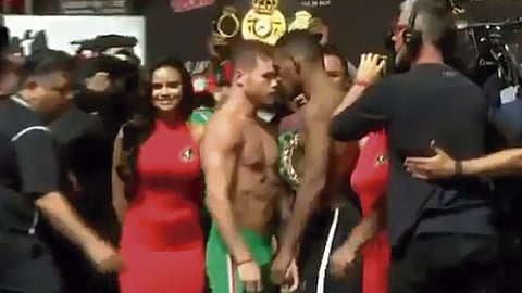 Canelo le respondió así: “Lo voy a decir en español para que todos me entiendan, porque aquí todos son mexicanos: que chingue a su madre” (Foto: captura de video)