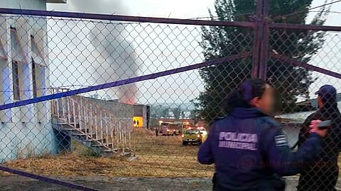 Fueron unos vigilantes quienes detectaron la lumbre y pidieron ayuda (Foto: RED113)
