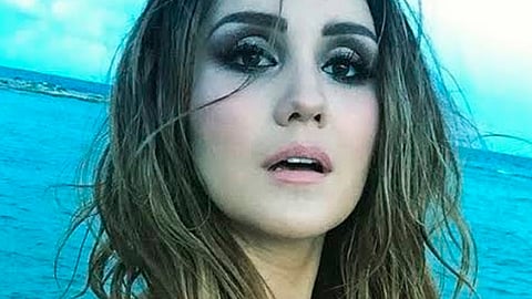 Dulce María comparte foto sin maquillaje y es otra