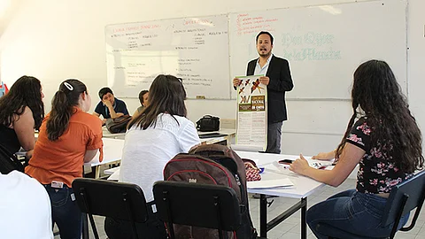 Secoem, dependencia organizadora del certamen inició una gira de difusión en universidades públicas y privadas del Estado, para invitar a estudiantes a participar (Foto Cortesía)