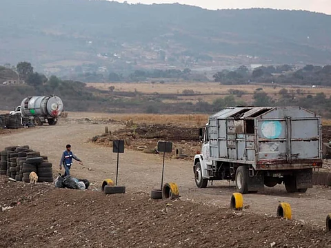 La guerra por la basura: acusan a Veolia de obtener millonarias ganancias irregulares