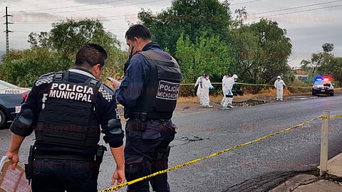 La mujer del hoy occiso indicó que fueron varios tipos de una camioneta quienes le dispararon a su marido; las características del automotor son ignoradas (Foto: RED113)