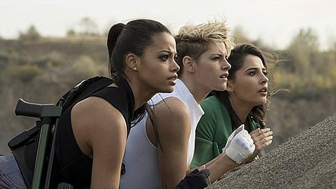 "Ángeles de Charlie" es dirigida por Elizabeth Banks (Foto: Video Captura)