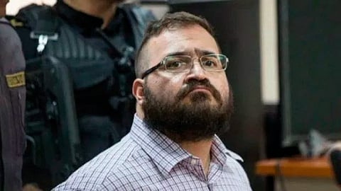Esa suspensión no incide en la libertad del político veracruzano (Foto: XEVA Tabasco)