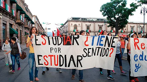 Si la solicitud de audiencia en esta semana es negativa para los integrantes del Frente Indígena, están decididos a iniciar una serie de protestas y movilizaciones en la capital michoacana
(Foto: Facebook/ Movimiento de Aspirantes y Rechazados - UMSNH