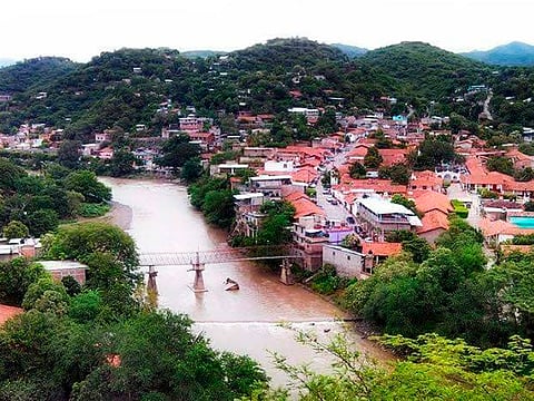 Nivel de agua en Río Carácuaro se encuentra sin riesgo de desborde: PC del Estado