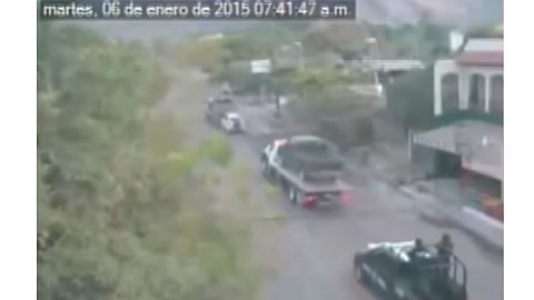 El 6 de enero policías federales atacaron supuestamente a civiles en la cabera municipal (Fotograma: YouTube)