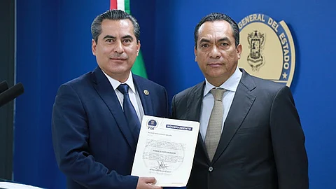 López Solís ponderó la trayectoria de Maldonado Millán, con 22 años de servicio en la institución (Foto Cortesía)