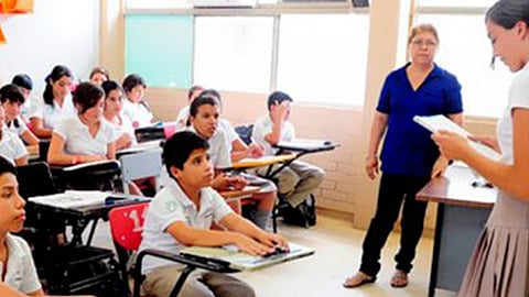 Se ha instalado el Buzón Naranja, con la finalidad de garantizar a las mujeres una vida libre de violencia (Foto: Sistema Nacional de Registro del Servicio Profesional Docente)