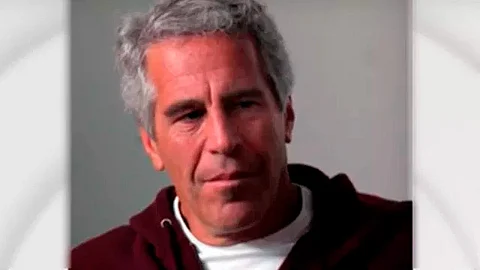 Epstein se enfrentaba a 45 años de prisión en el caso de ser condenado (Fotograma: YouTube)