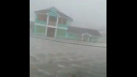 Es el más poderoso que ha golpeado en Bahamas (Foto: captura de video)